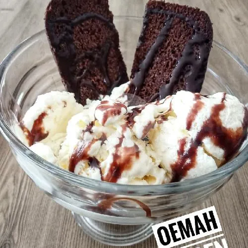 Brownies + Ice Cream